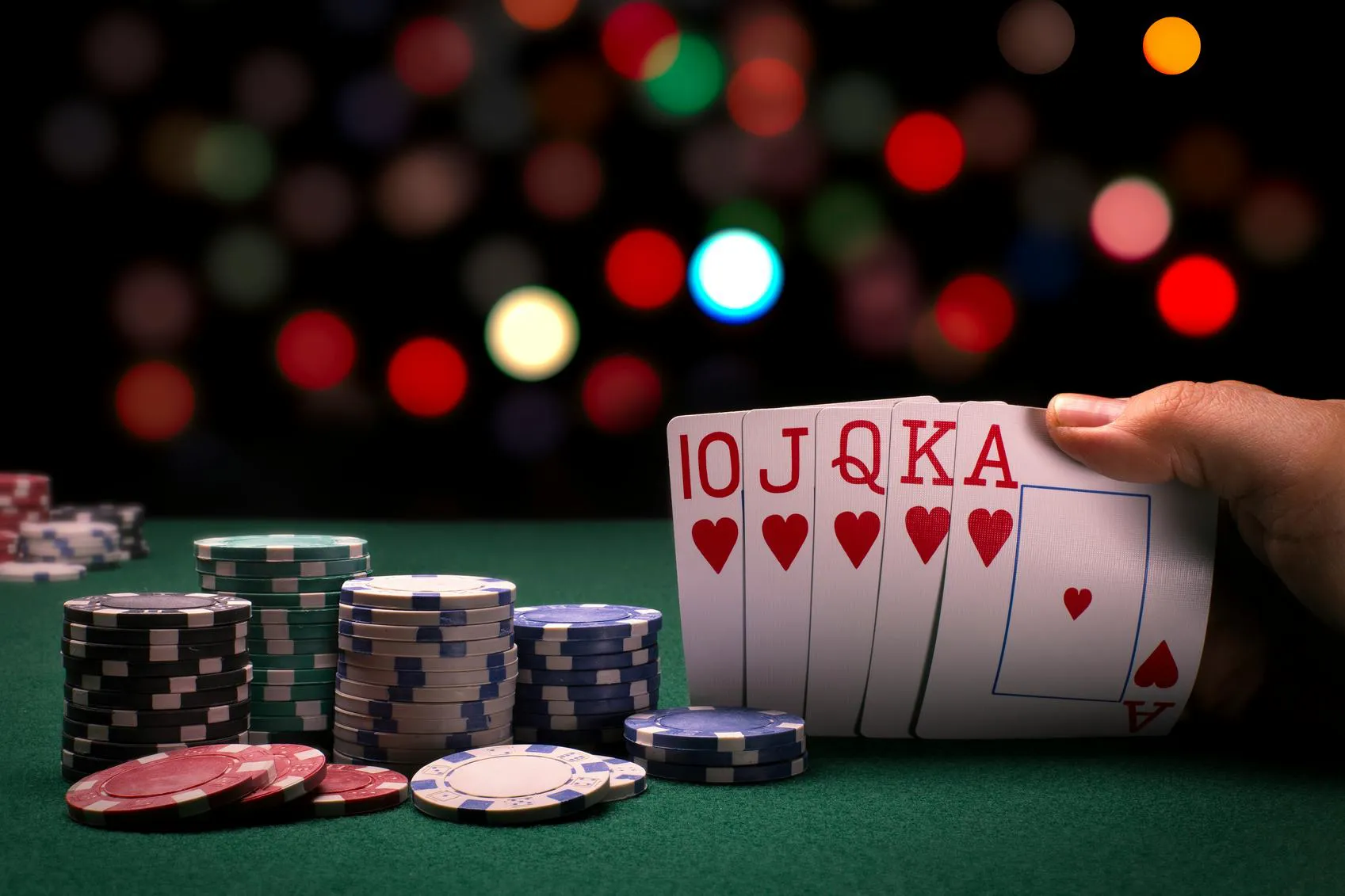 Juega al póker en los mejores casinos online de Chile Juego de póker de casino